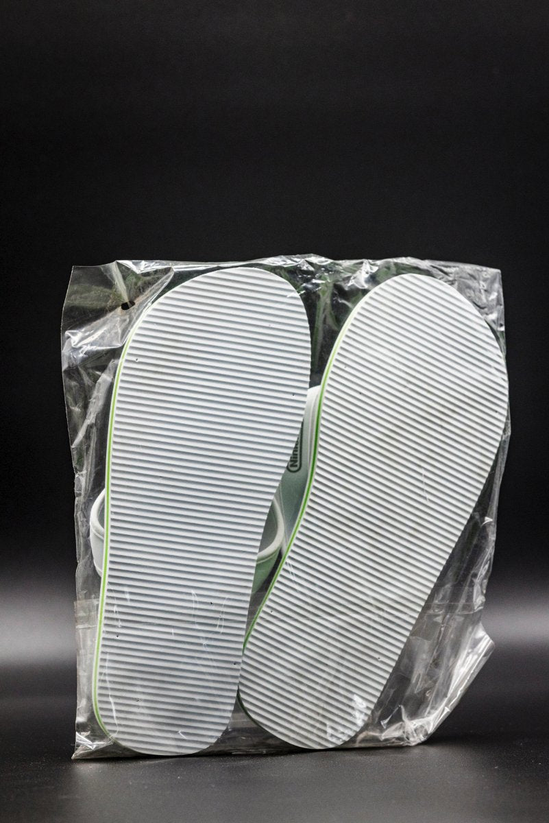 Nintendo-Flip-Flops-Wii-Fit-2